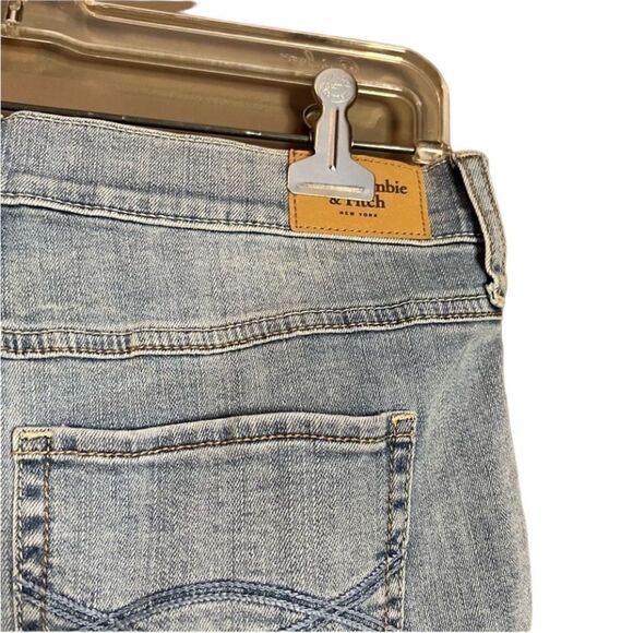 NWT! Abercrombie & fit low waist mid length short - Picture 11 of 12